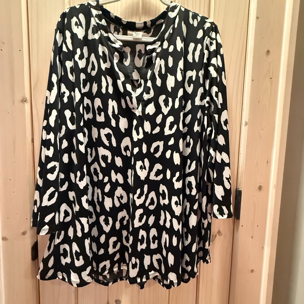 Animal Print Top, Size 3X, Sew in Love Brand, Black and White